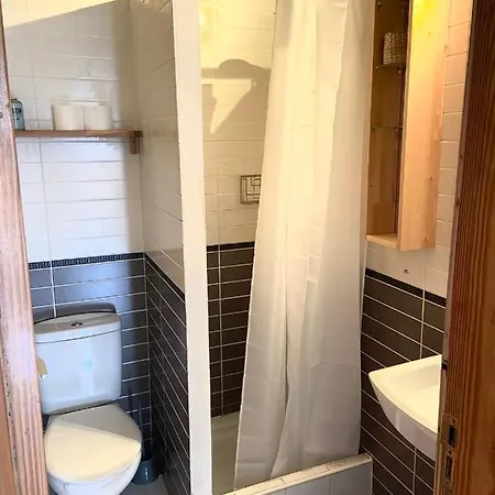 Homestay Oasis Surf House Soo